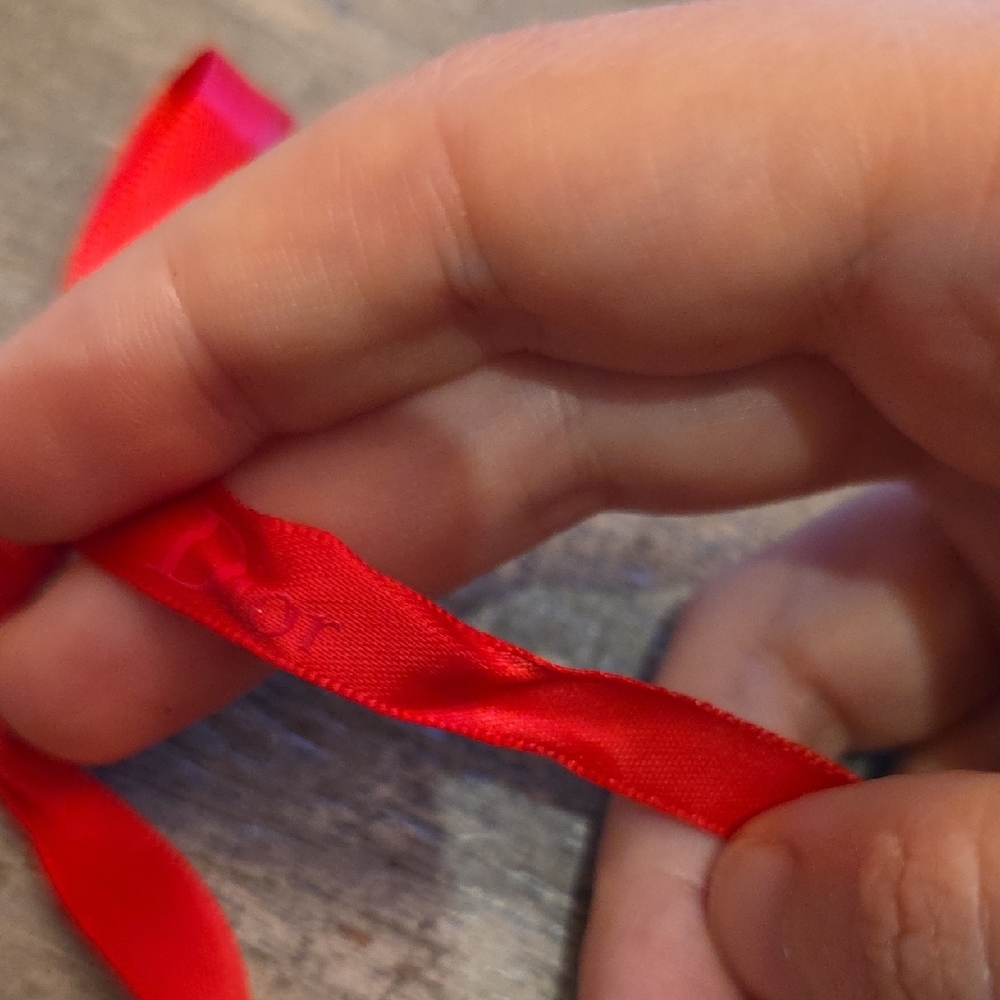Dior Red Ribbon Accessory - Picture 3 of 5